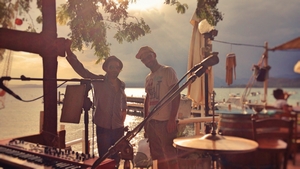 Lounge Bar in Garda with Matteo Breoni(drum) 